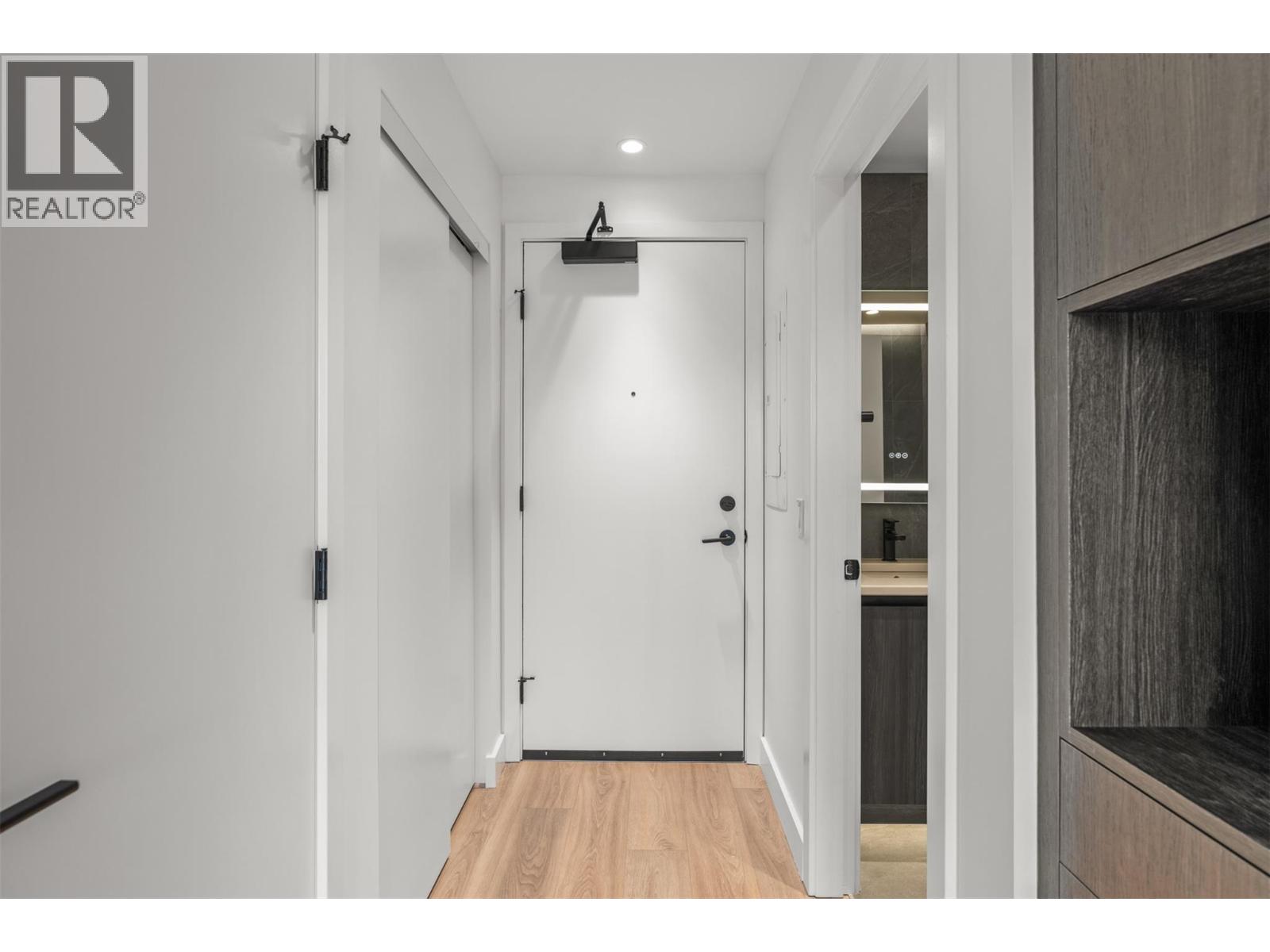 409 3051 Abbott Street, Kelowna