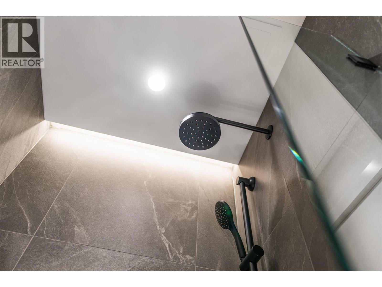 409 3051 Abbott Street, Kelowna