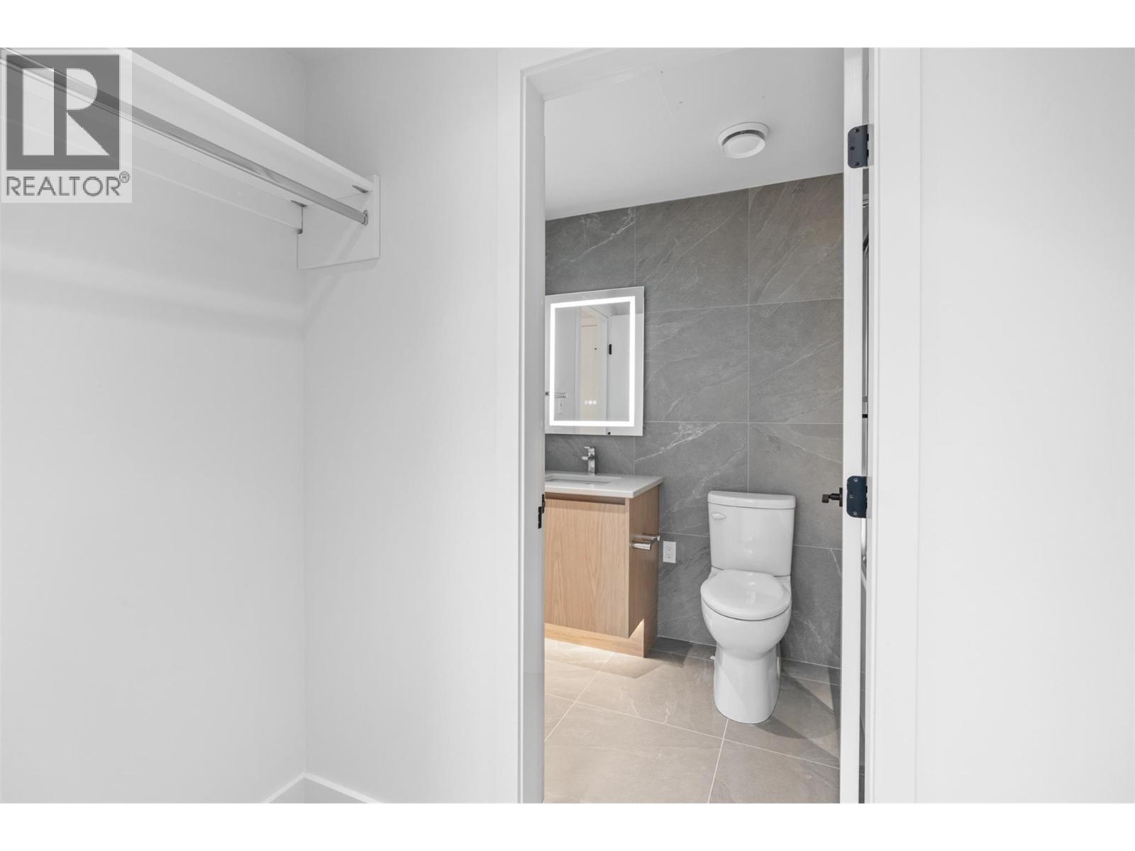 #308 3051 Abbott Street - 20
