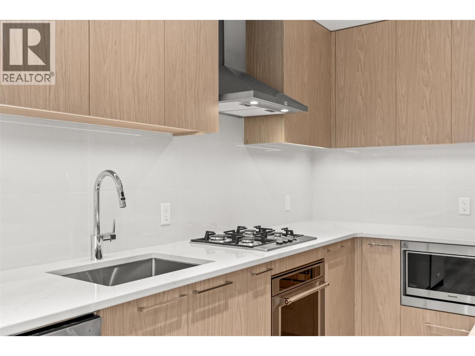 #308 3051 Abbott Street - 11