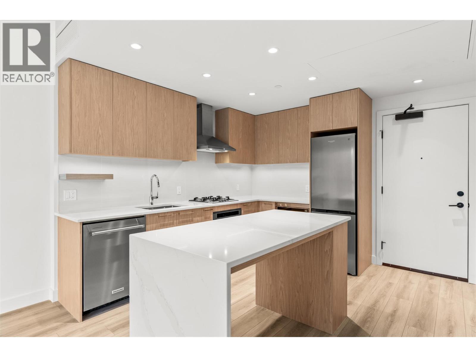 #308 3051 Abbott Street - 7