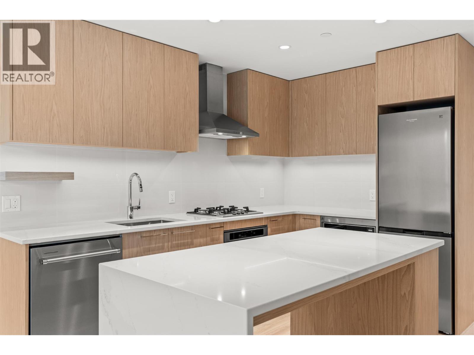#308 3051 Abbott Street - 8