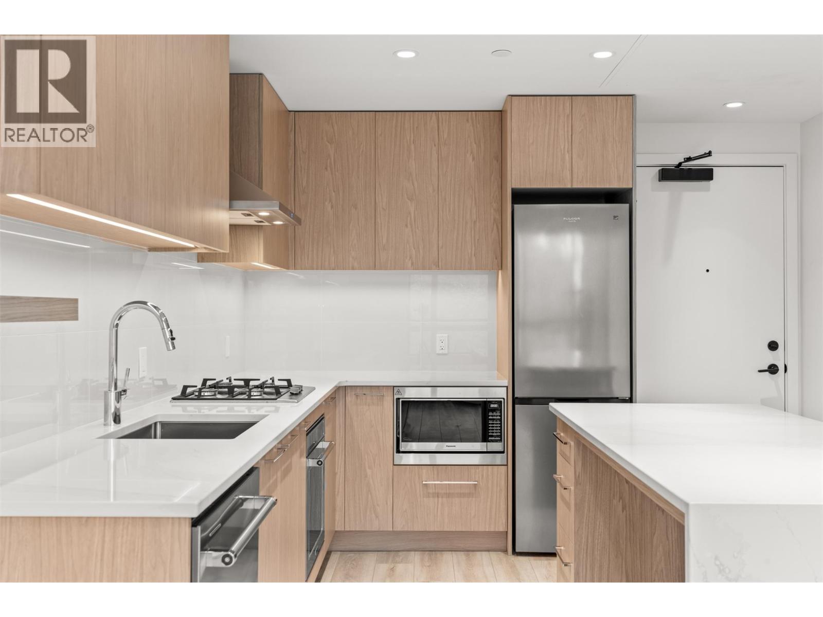 #308 3051 Abbott Street - 10