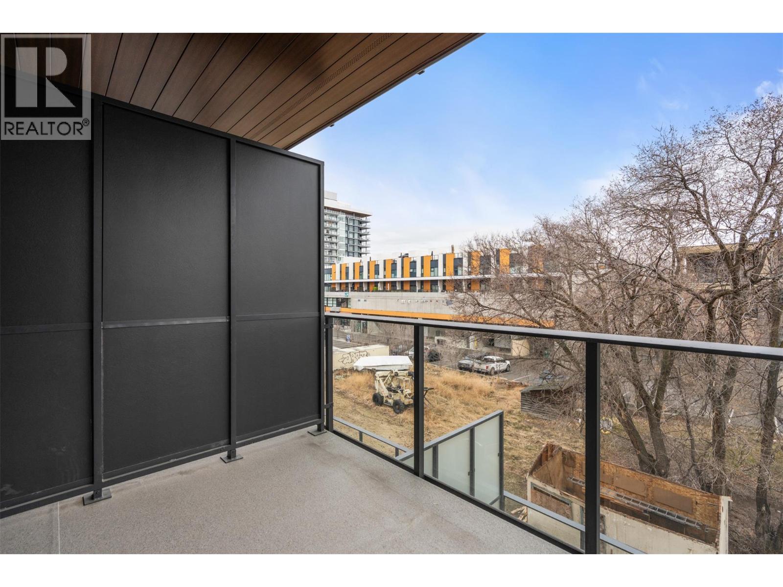 #308 3051 Abbott Street - 16