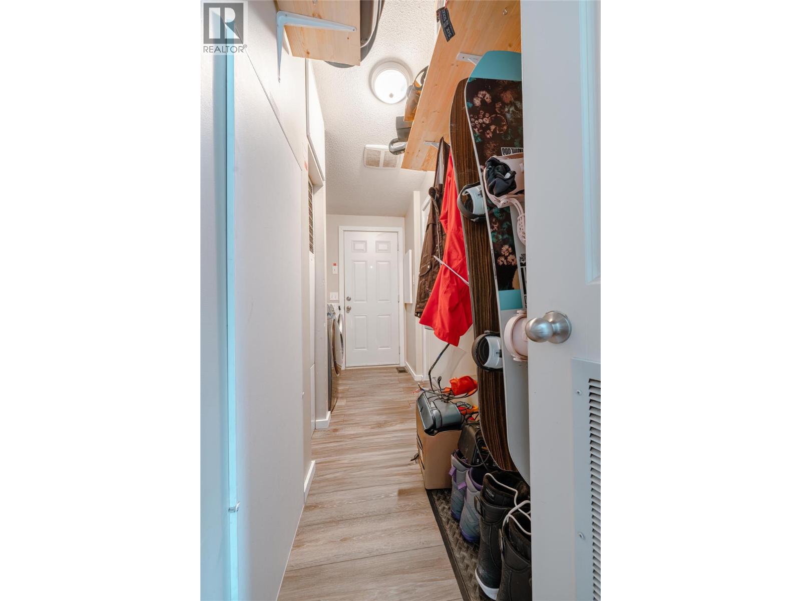 23 Johnson Way, Revelstoke