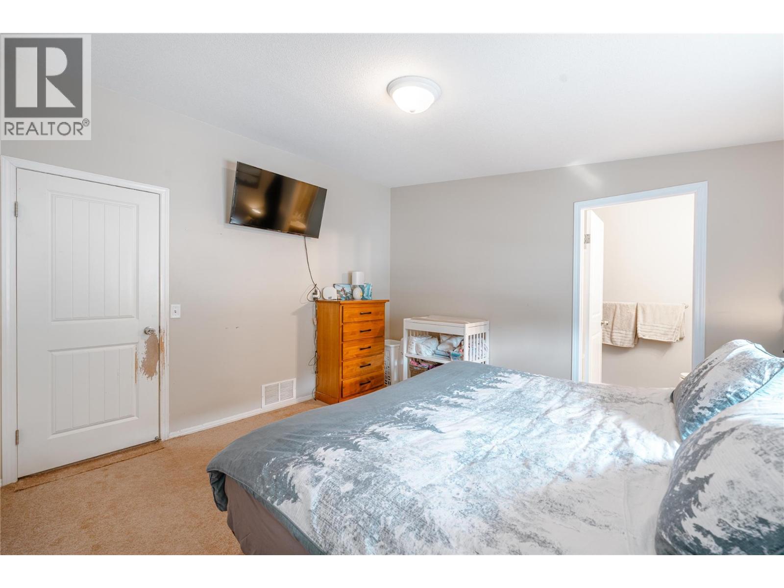 23 Johnson Way, Revelstoke