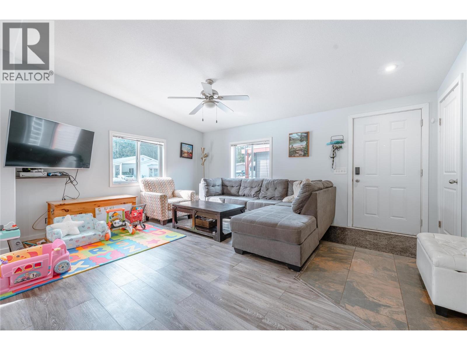 23 Johnson Way, Revelstoke