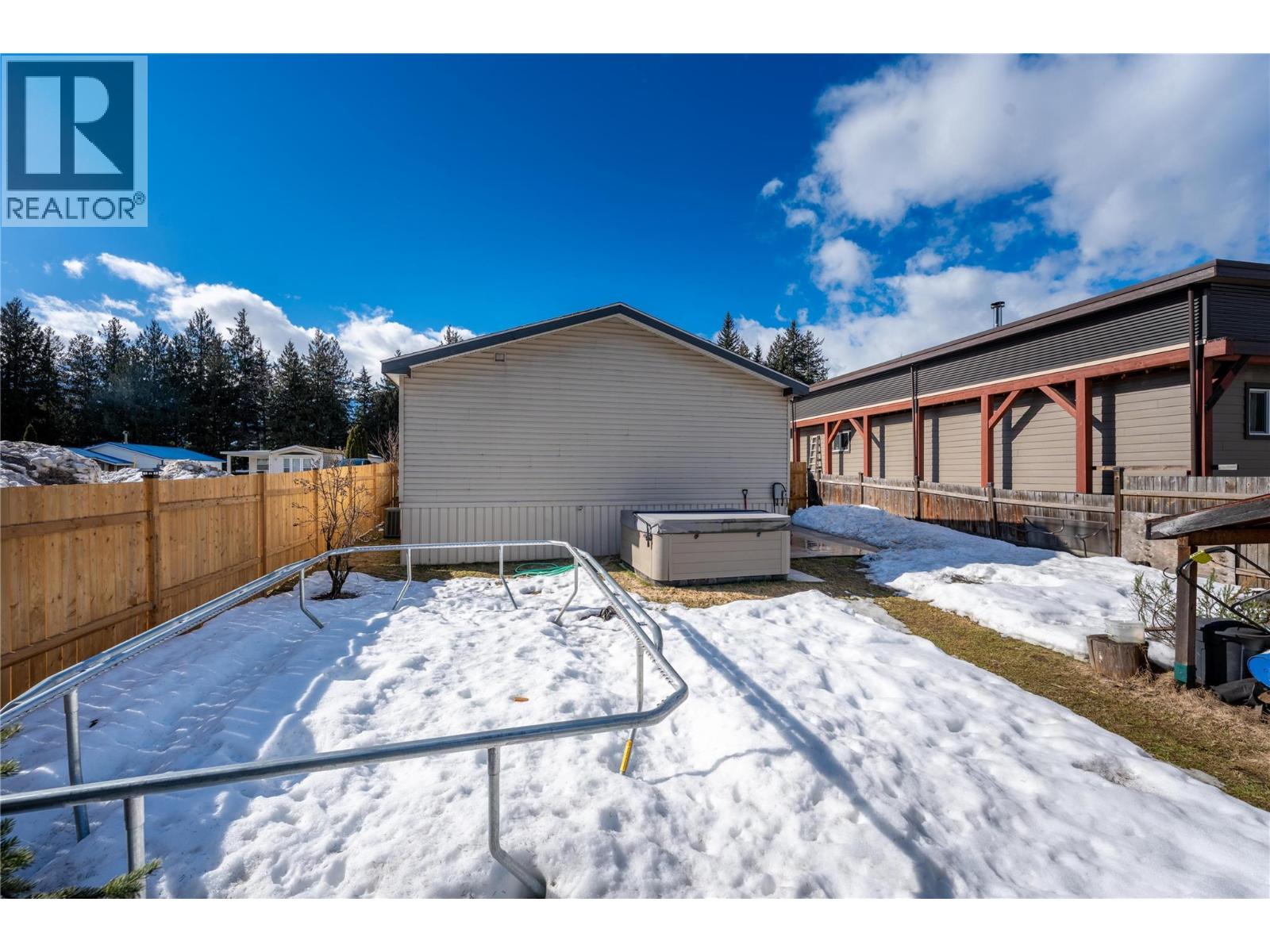 23 Johnson Way, Revelstoke