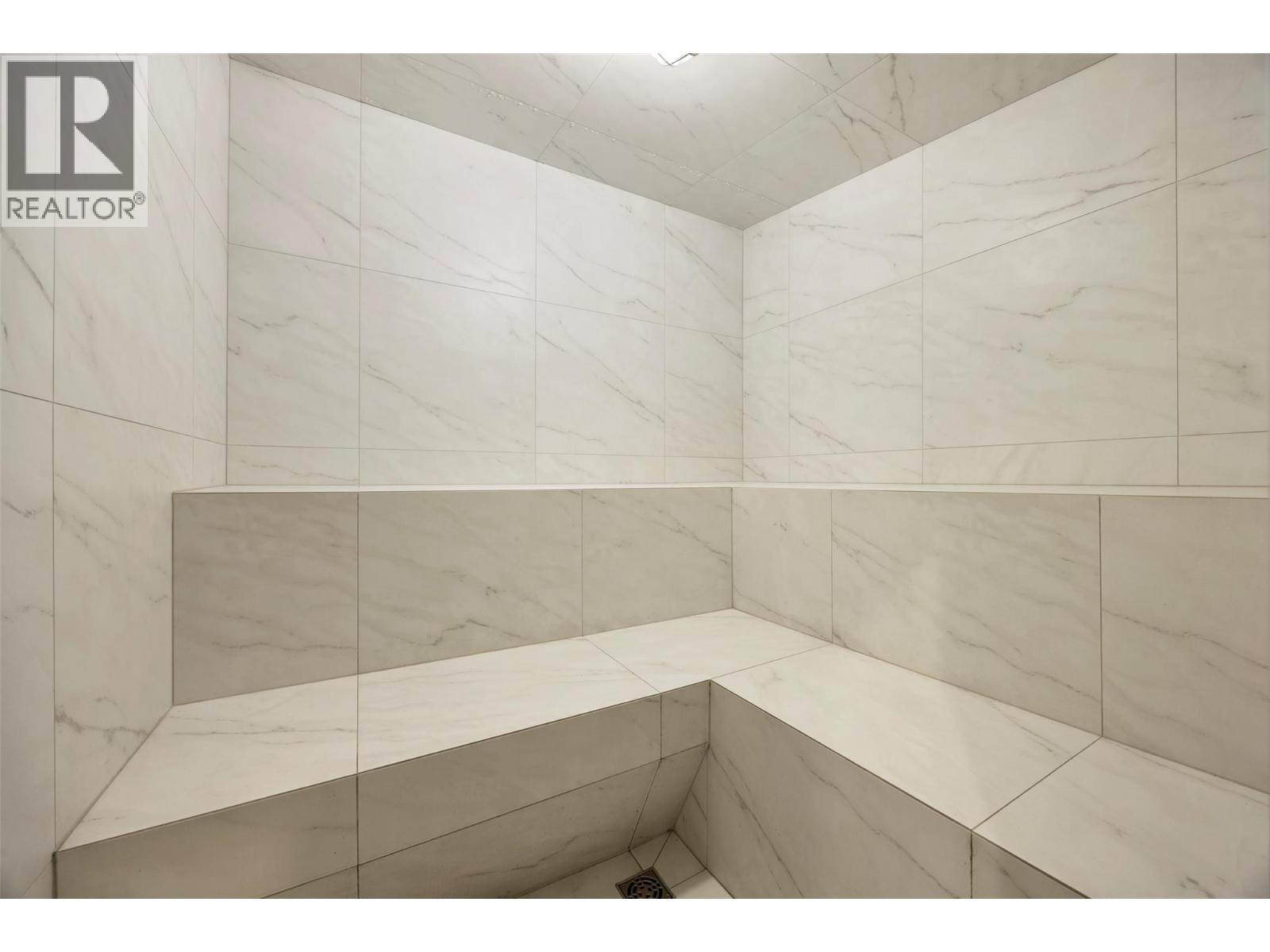 3211 Skyview Lane Unit# 211, Westbank