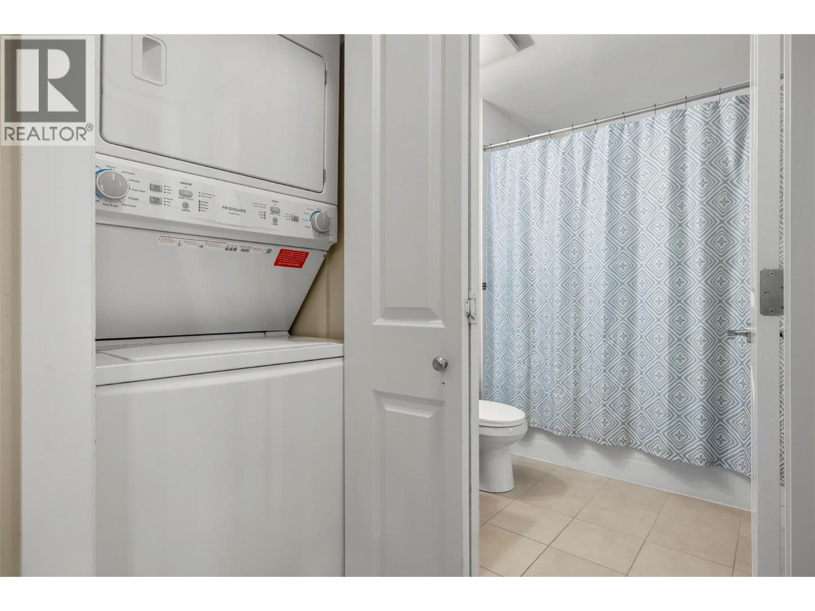 3211 Skyview Lane Unit# 211, Westbank