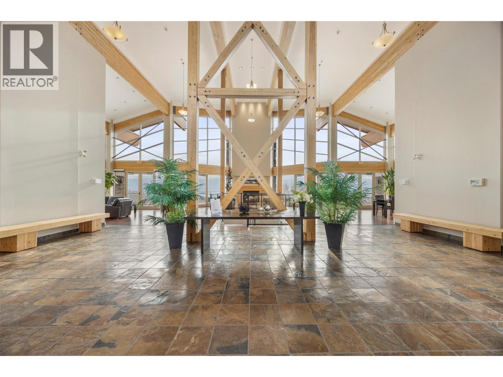 3211 Skyview Lane Unit# 211, Westbank