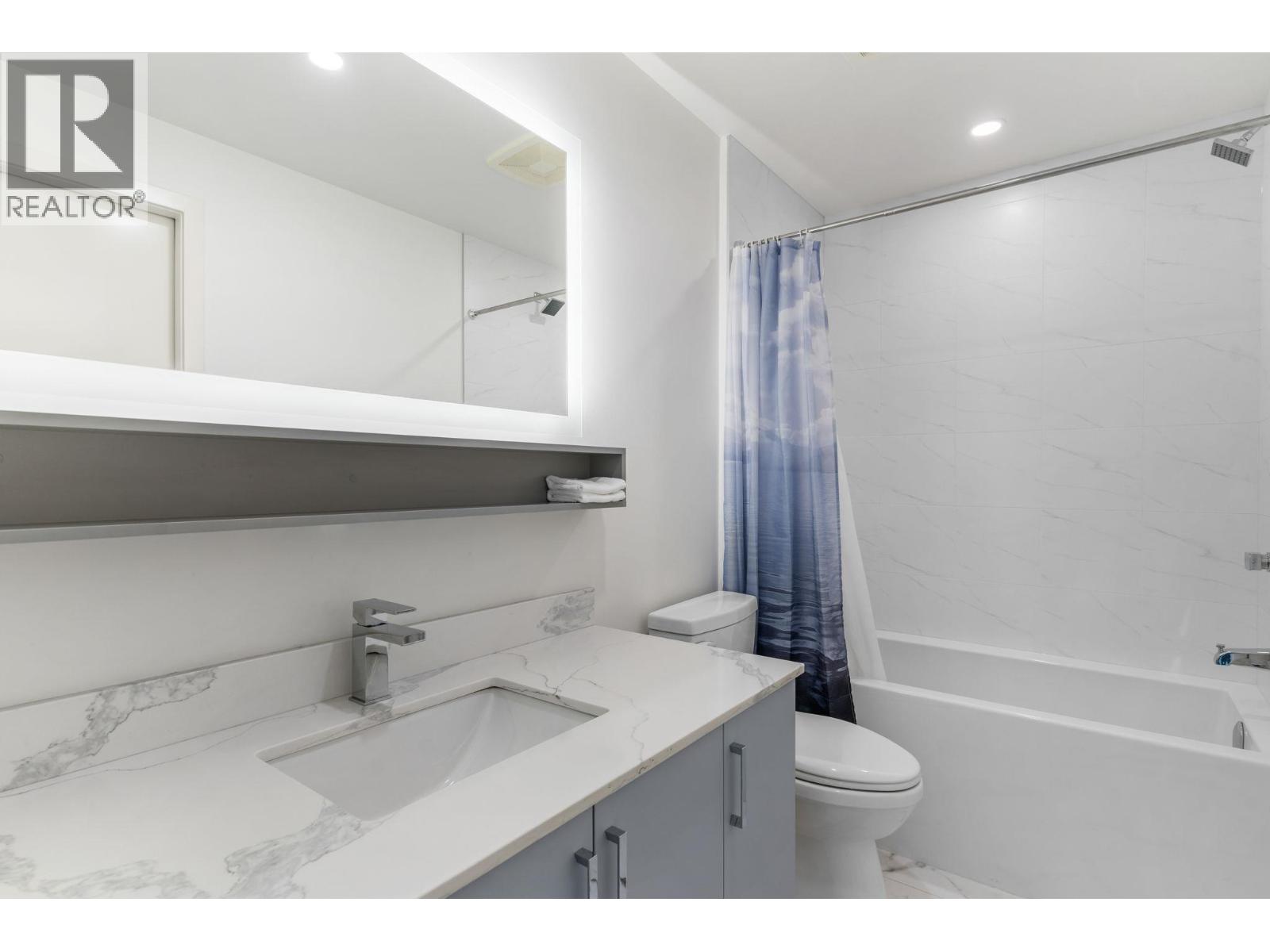 #207 880 Saucier Avenue - 17