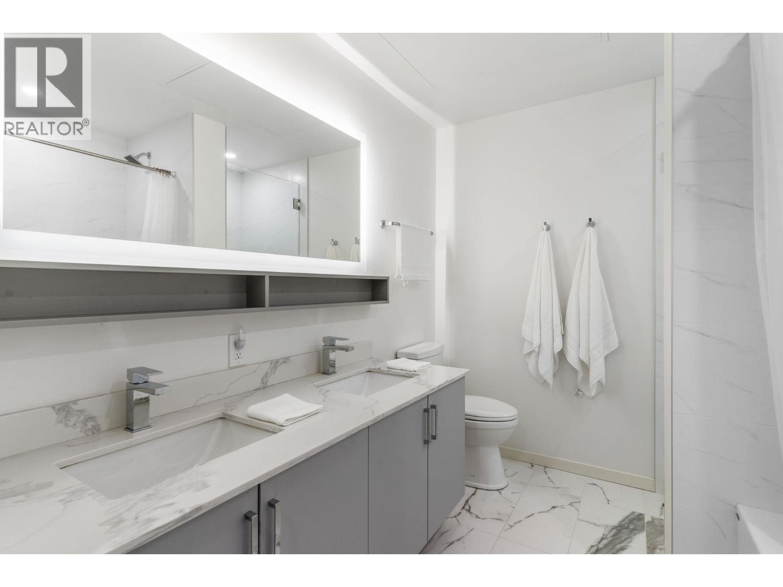 #207 880 Saucier Avenue - 22