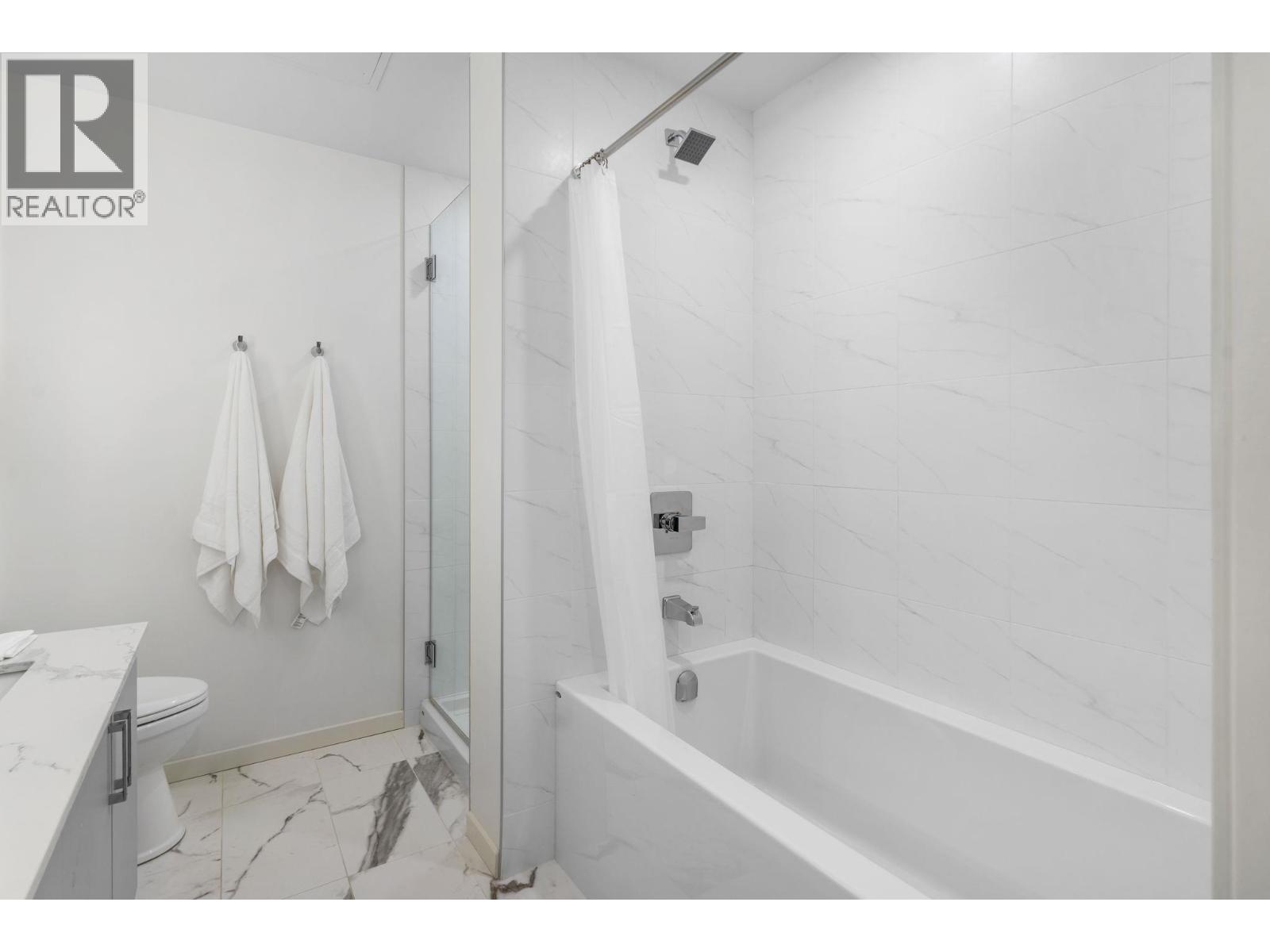 #207 880 Saucier Avenue - 23