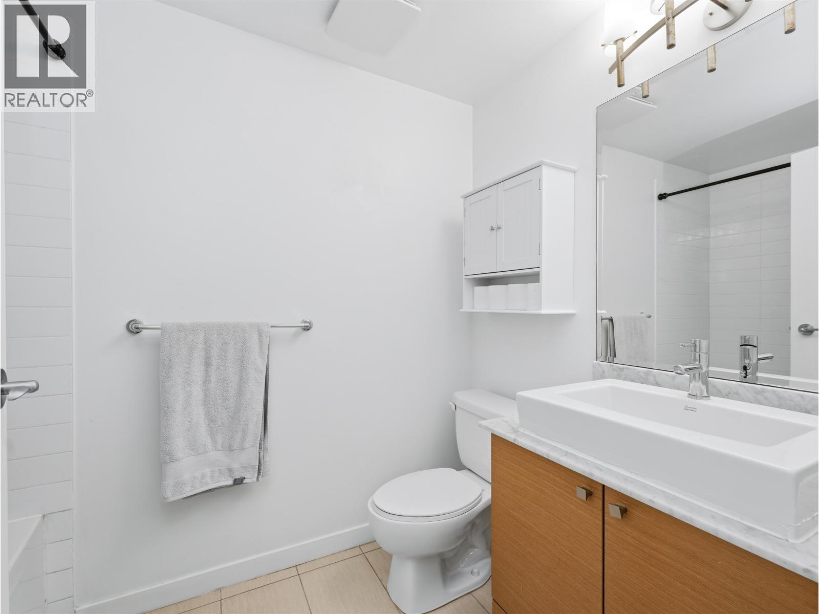 2201 400 CAPILANO ROAD, Port Moody