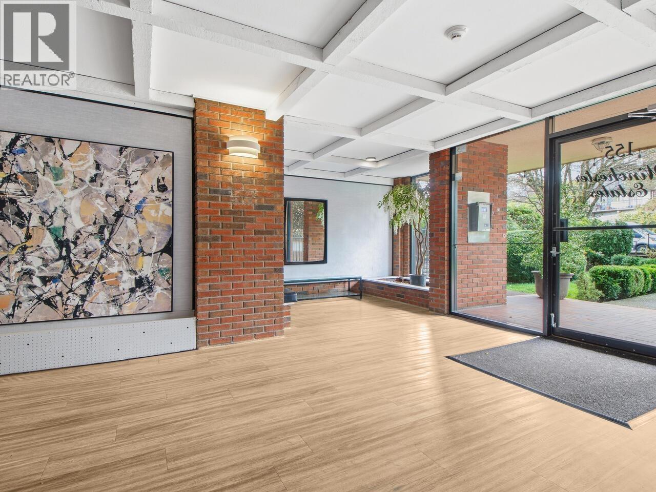 315 155 E 5TH STREET, North Vancouver