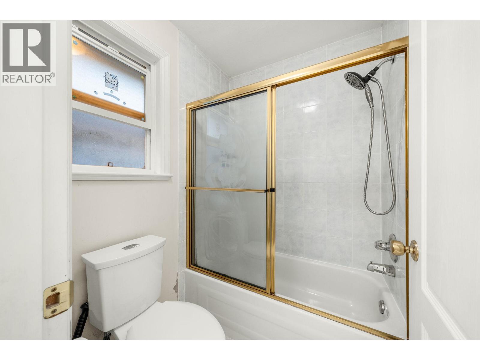 11851 RAILWAY Avenue, Richmond