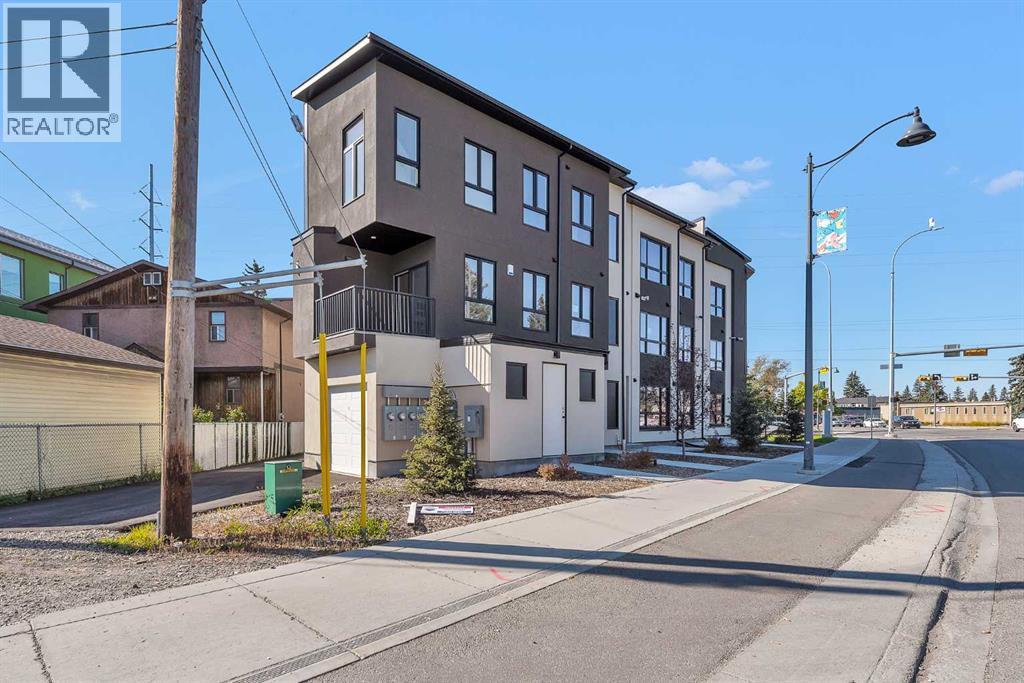 Single Family House for Sale in  Bowness Road NW Montgomery Calgary 