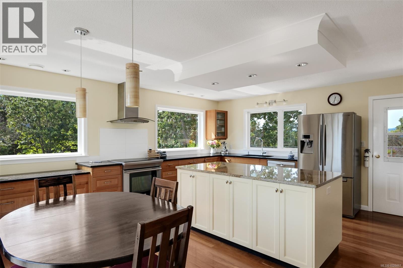  4801 Excelsior Road, Saanich