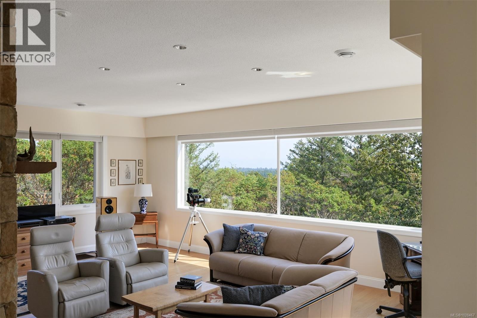  4801 Excelsior Road, Saanich