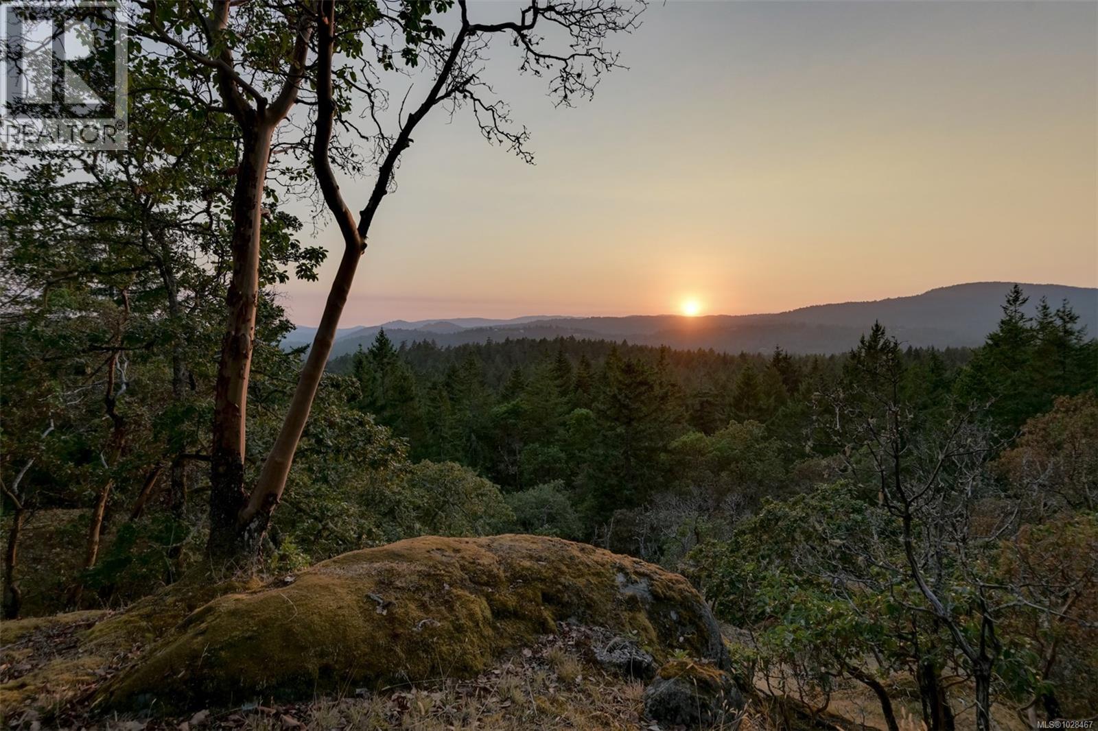  4801 Excelsior Road, Saanich