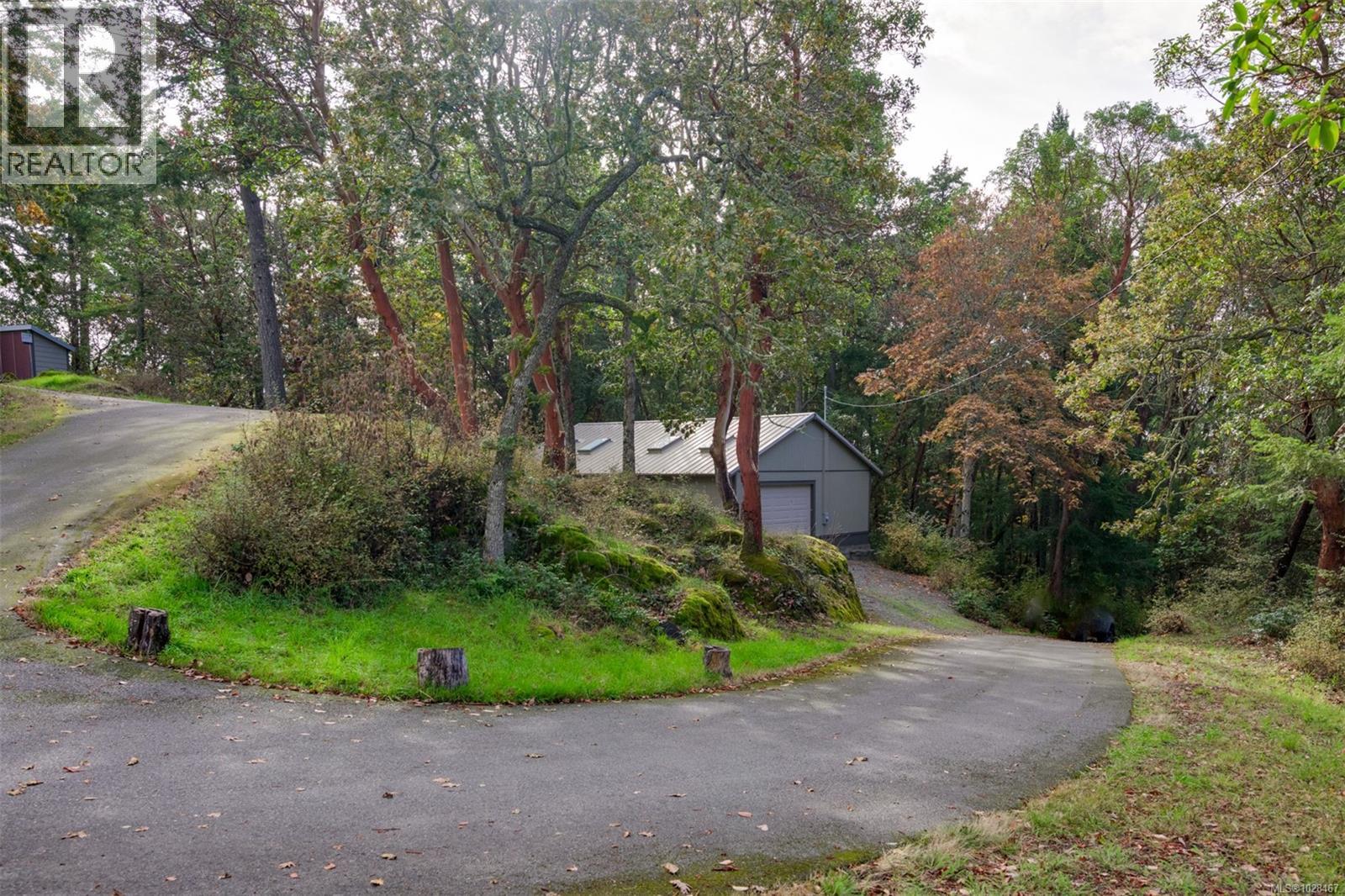  4801 Excelsior Road, Saanich