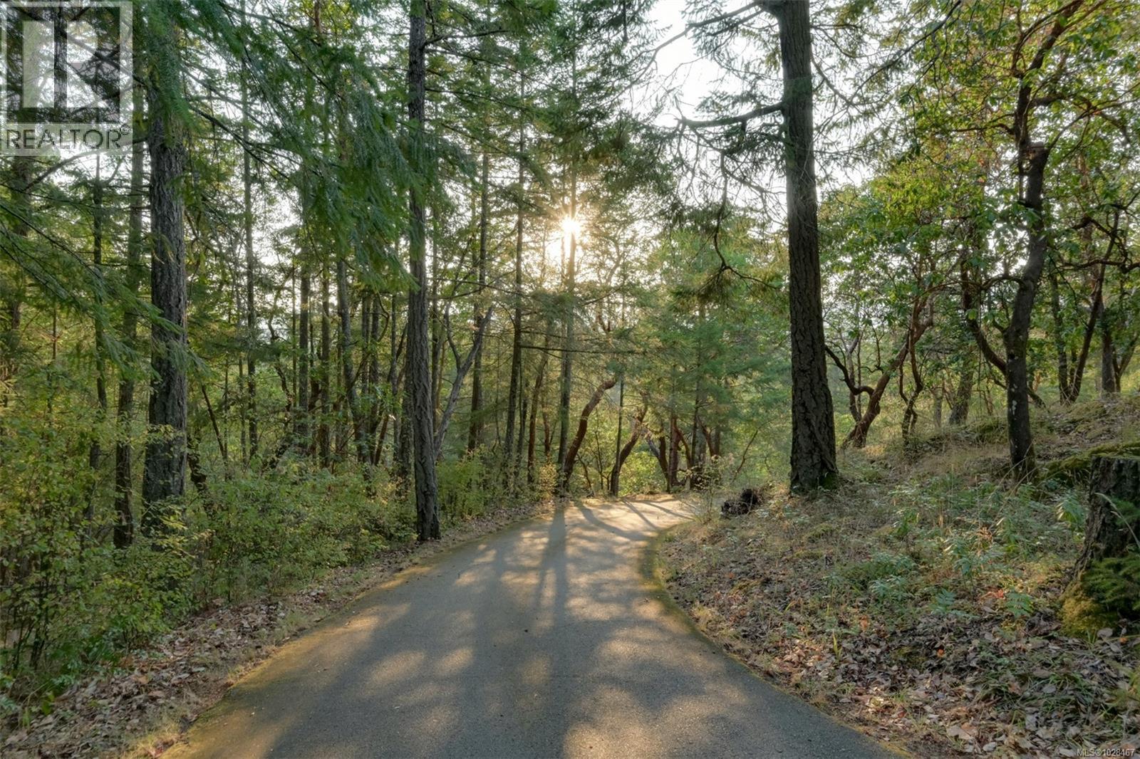  4801 Excelsior Road, Saanich