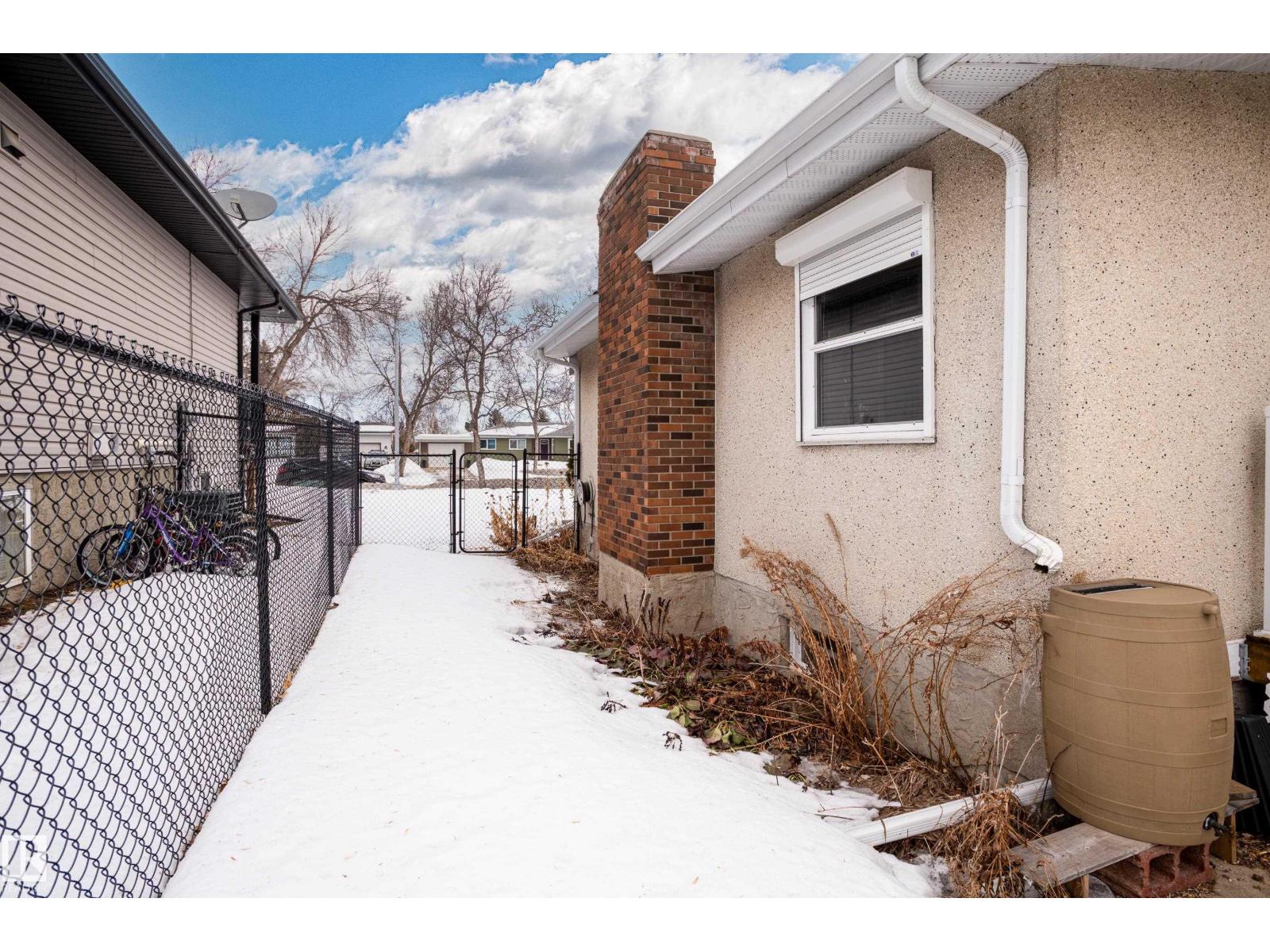 9709 90 AV, Fort Saskatchewan