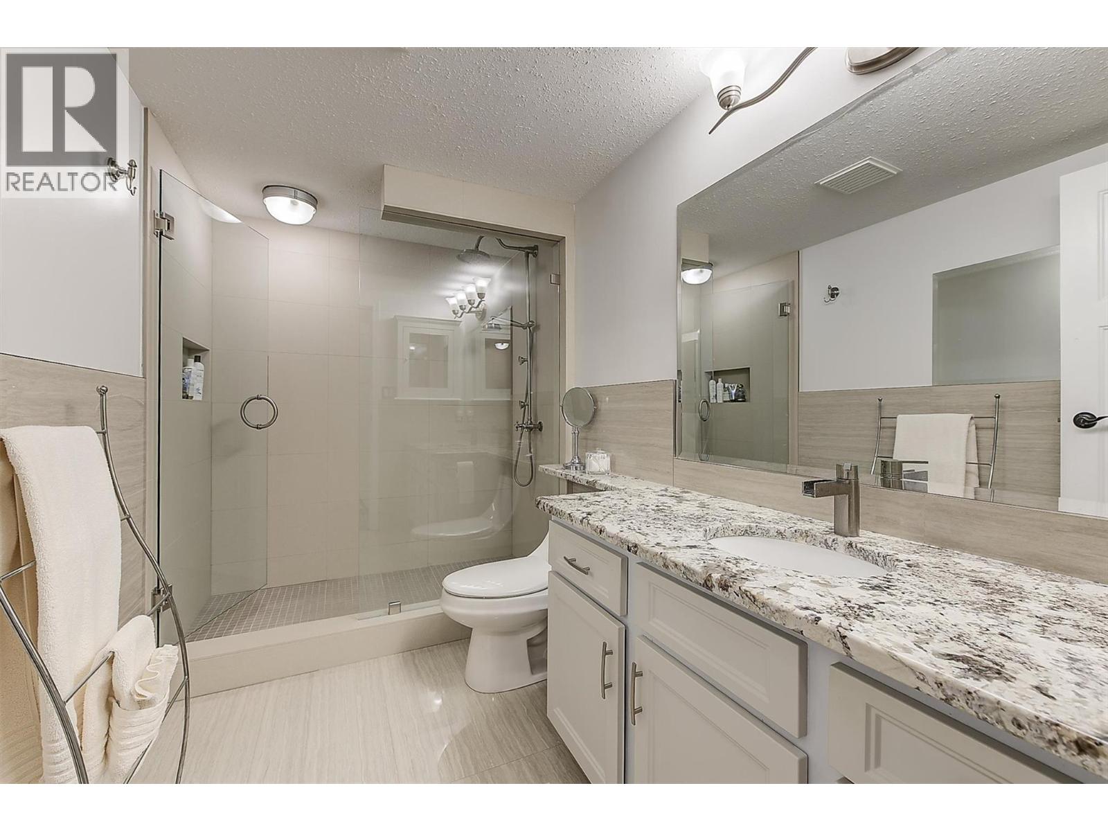 2477 Ingram Road Unit# 203, West Kelowna