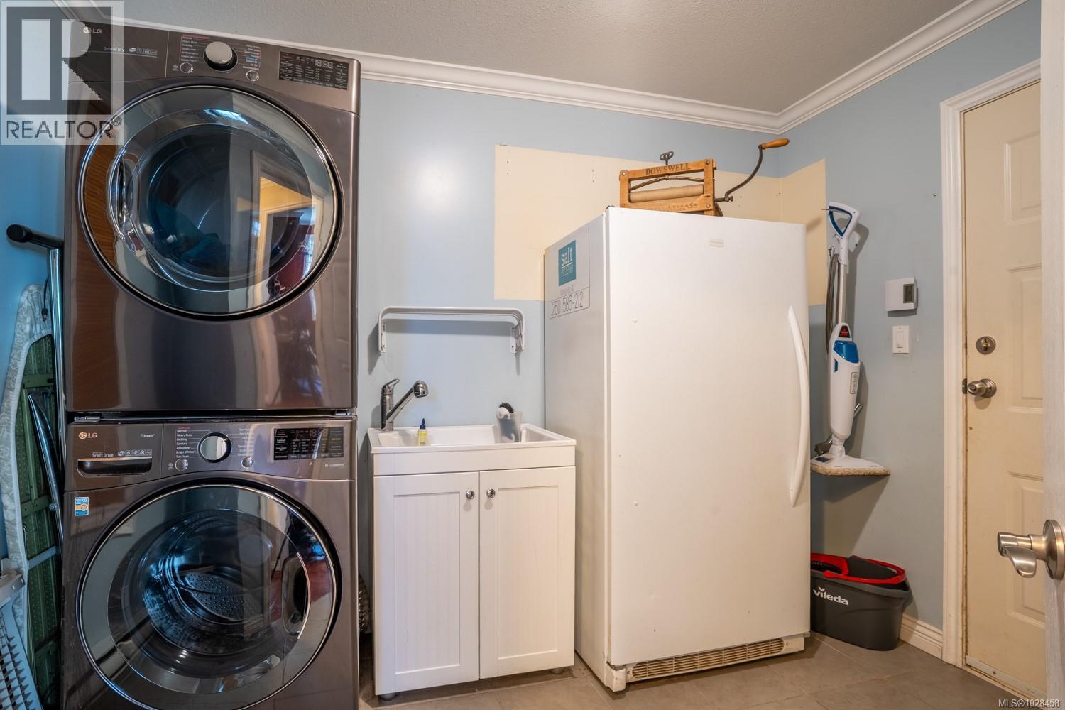 7465 Fernmar Rd - 14