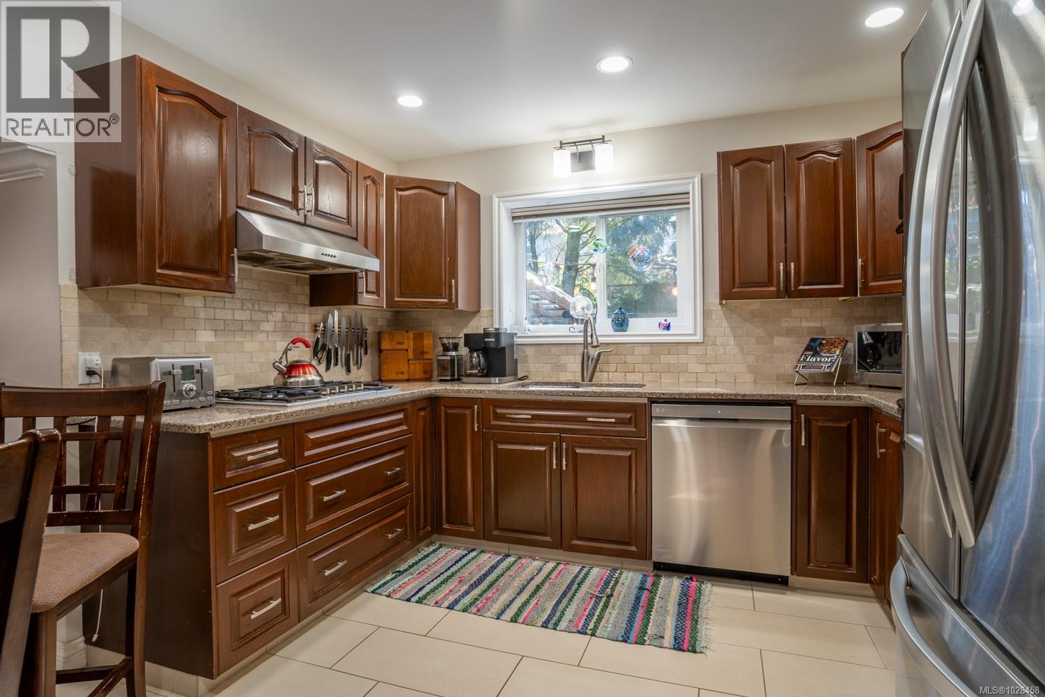 7465 Fernmar Rd - 6