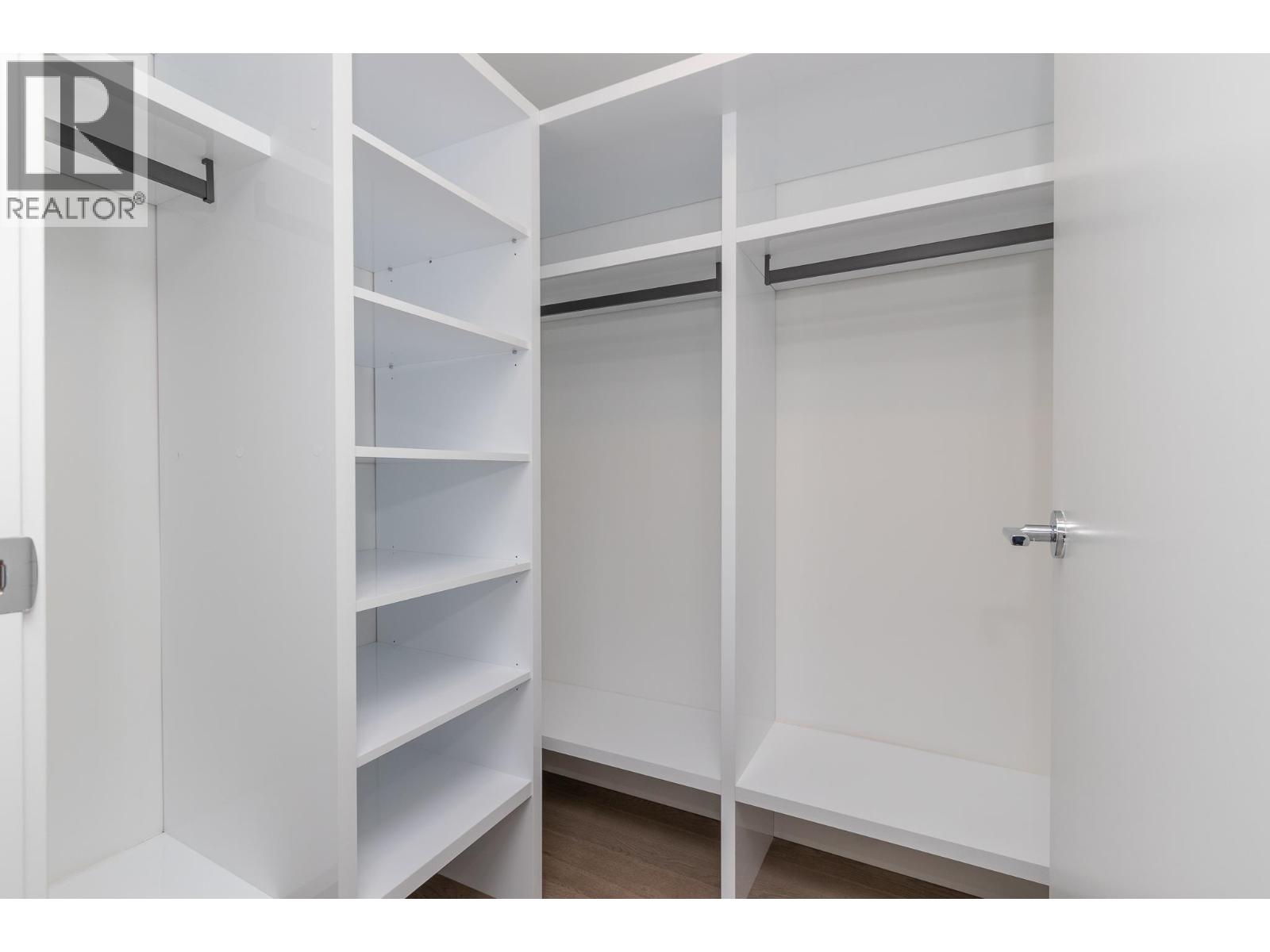 1701 1632 LIONS GATE LANE, North Vancouver