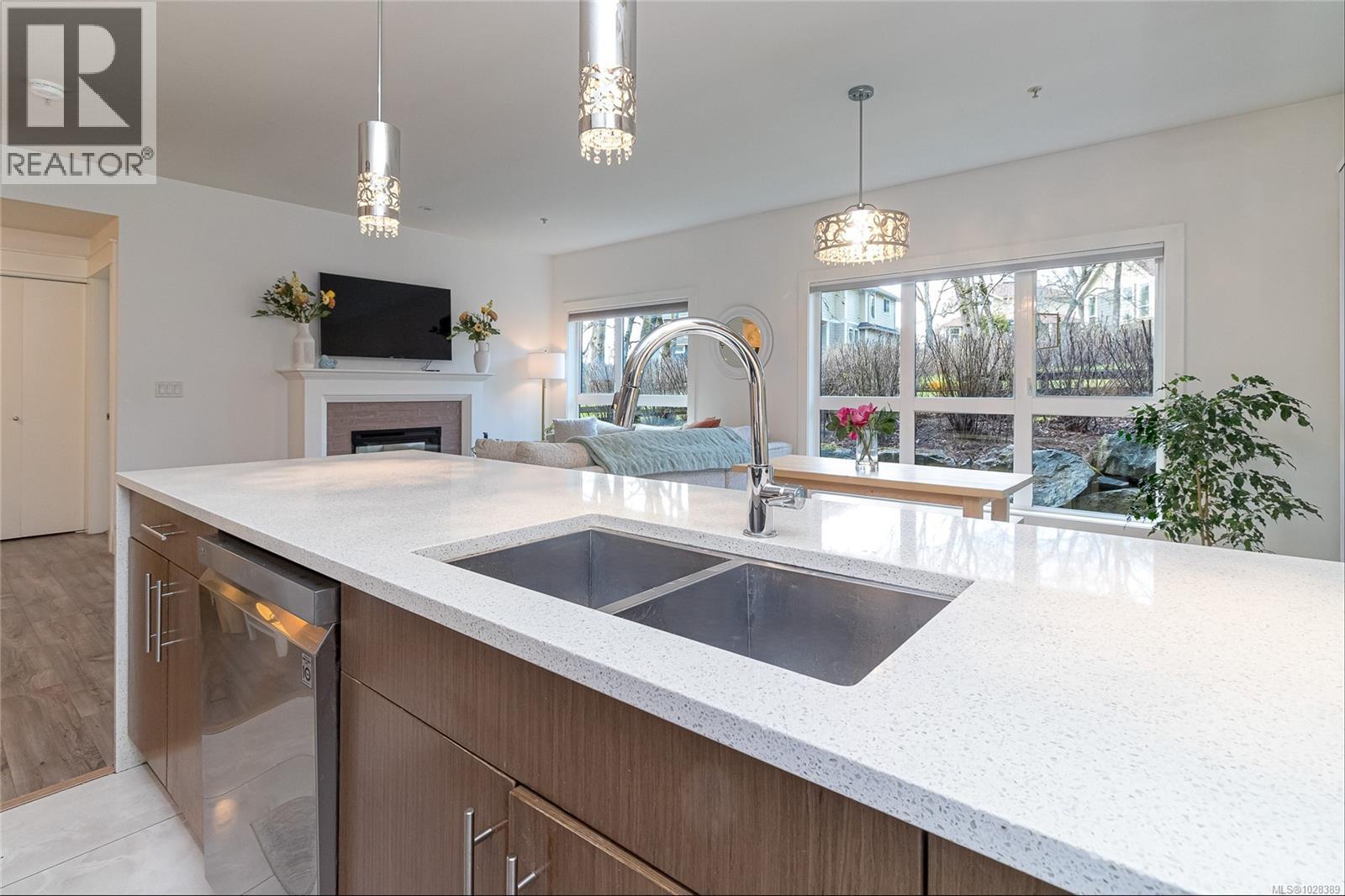 Single Family House for Sale in   Travino Lane Saanich 