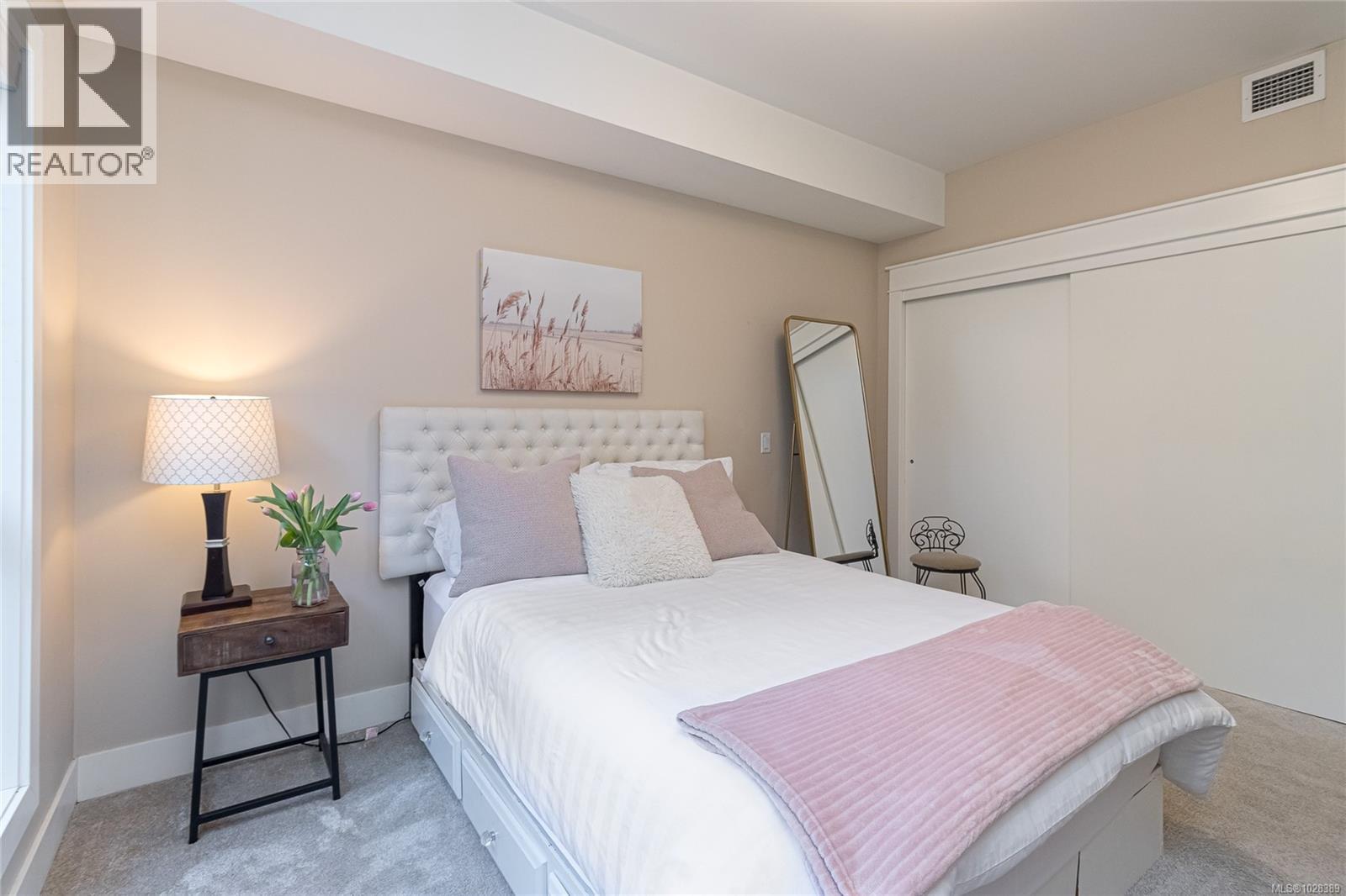 Single Family House for Sale in   Travino Lane Saanich 