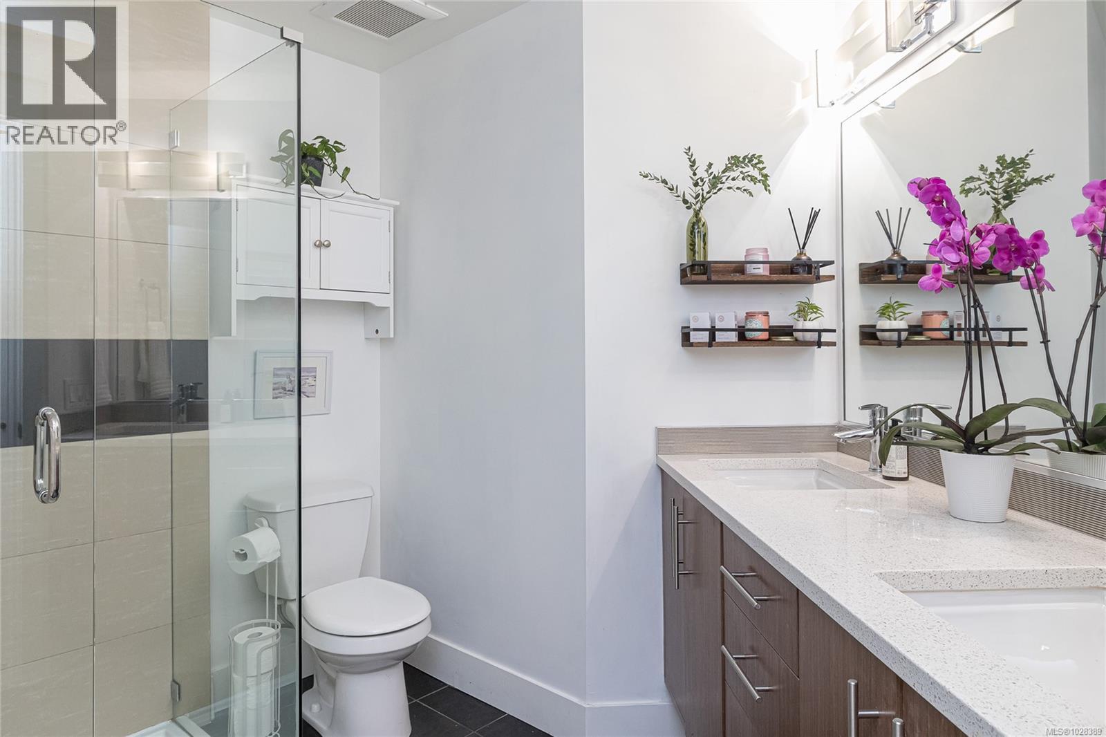 Single Family House for Sale in   Travino Lane Saanich 