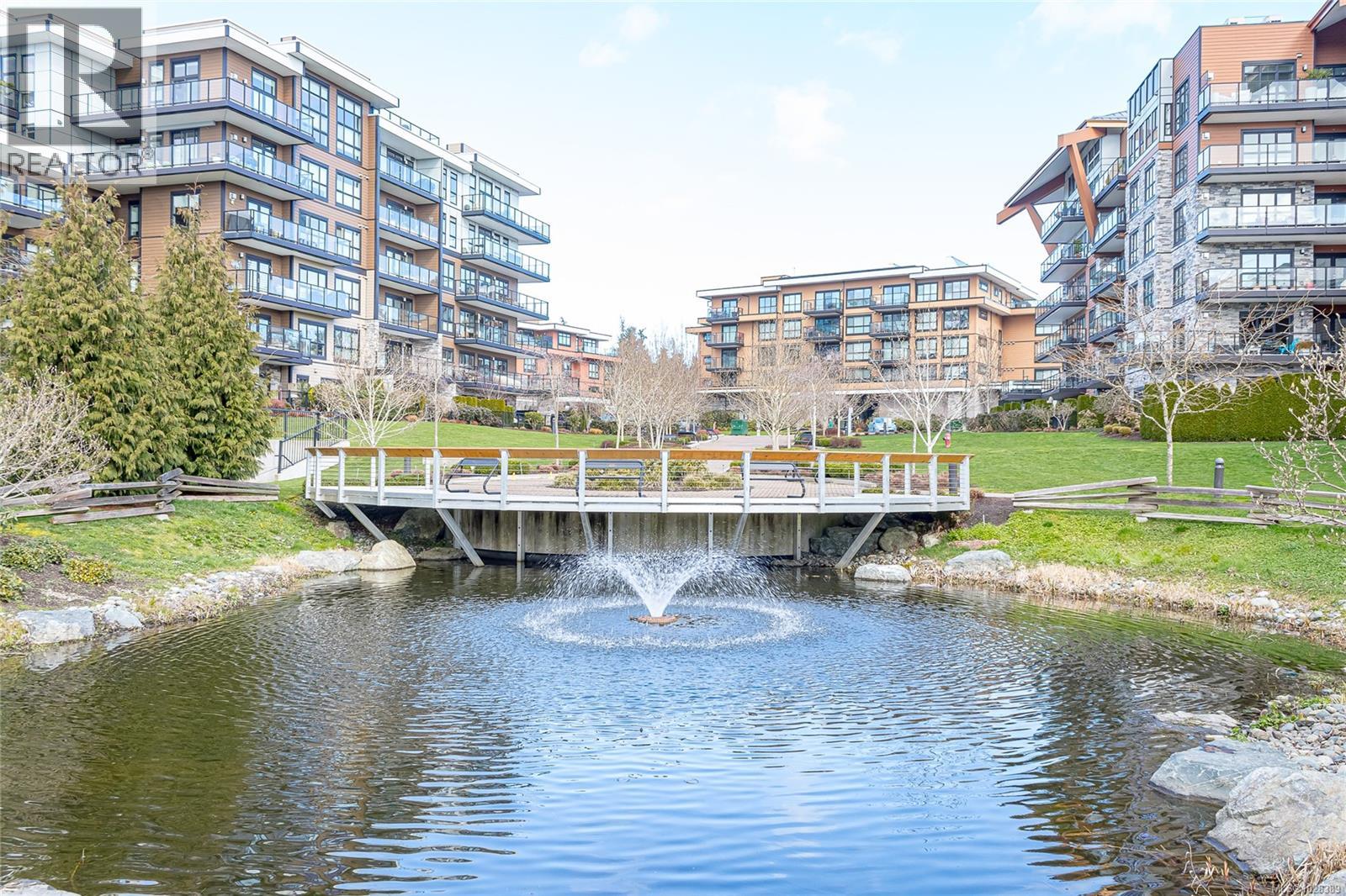 Single Family House for Sale in   Travino Lane Saanich 