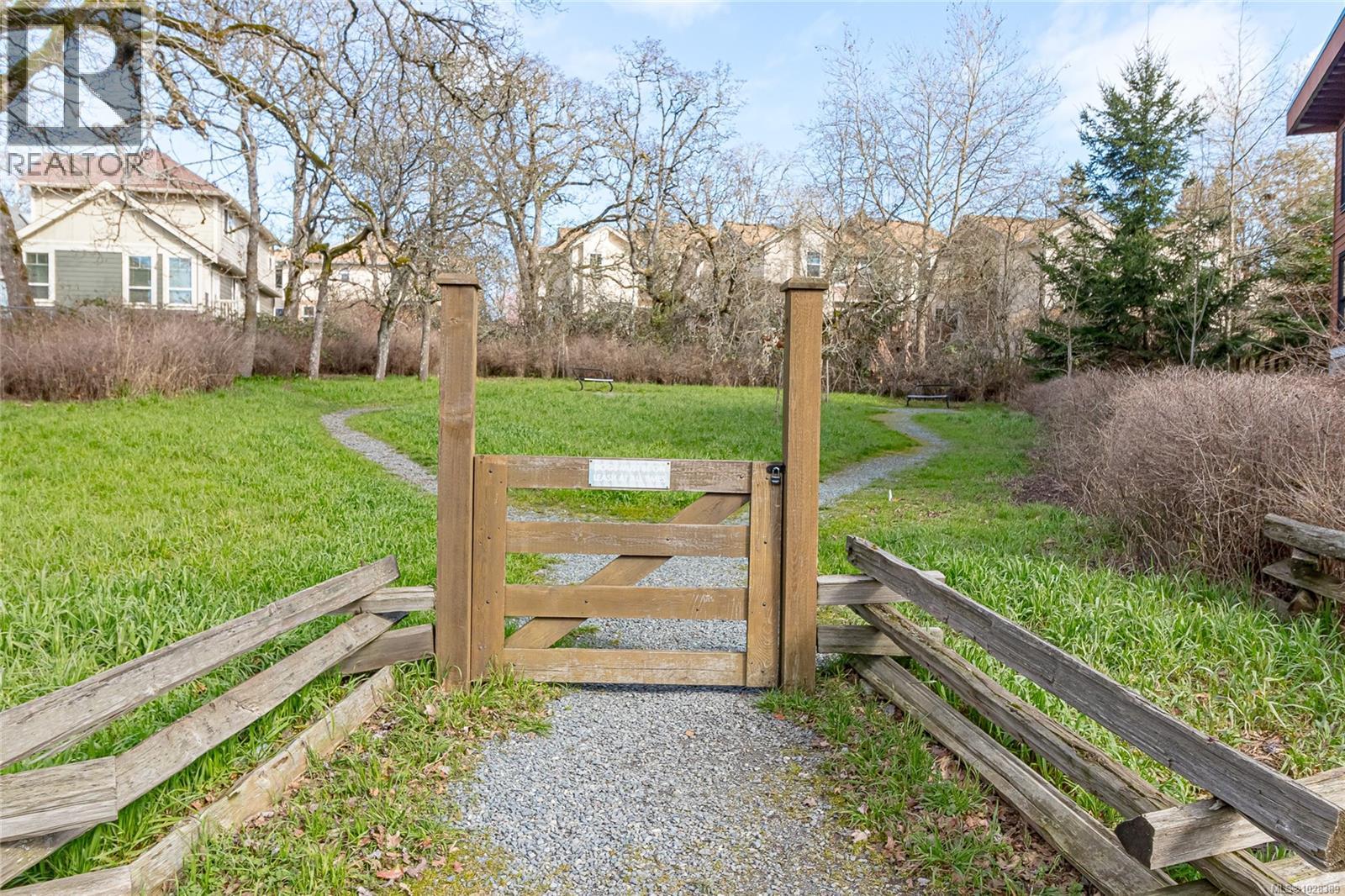 Single Family House for Sale in   Travino Lane Saanich 