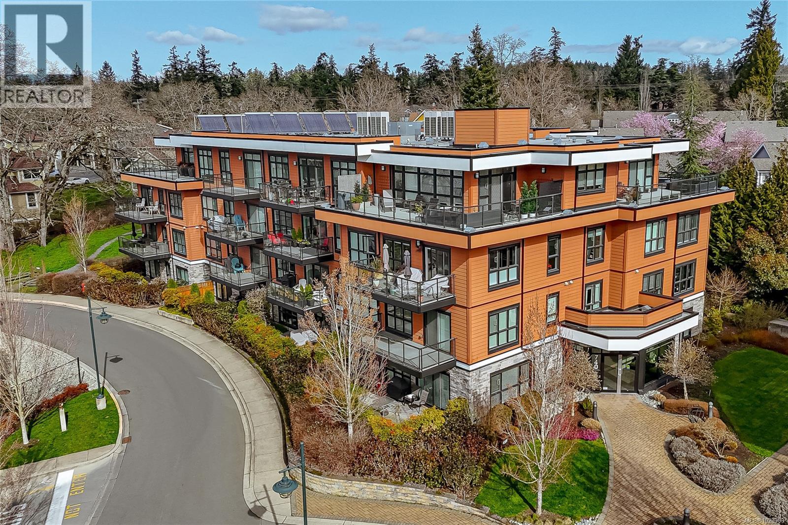 Single Family House for Sale in   Travino Lane Saanich 