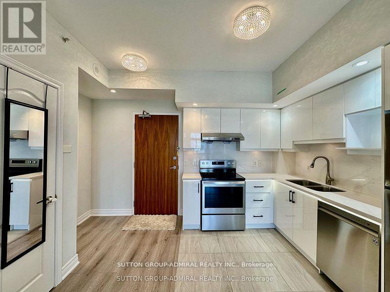 #625 8323 KENNEDY ROAD - 8
