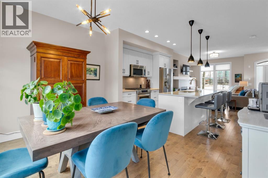 Single Family House for Sale in  Quarry Park Boulevard SE Douglasdale/Glen Calgary 