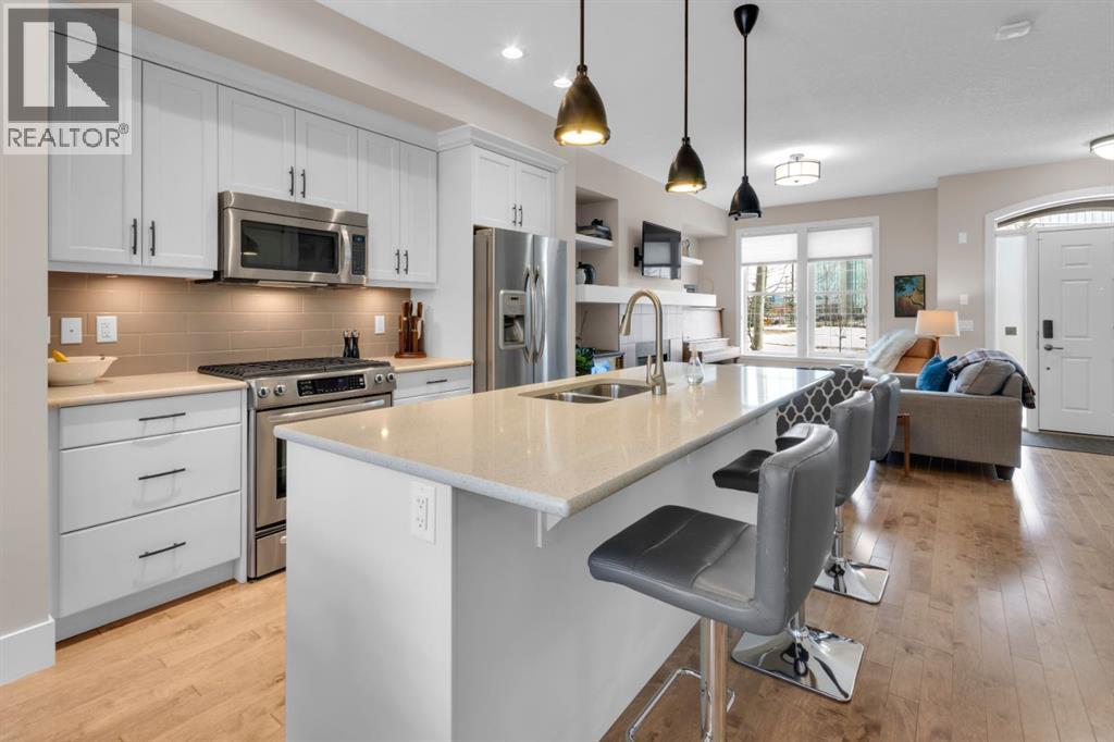 Single Family House for Sale in  Quarry Park Boulevard SE Douglasdale/Glen Calgary 