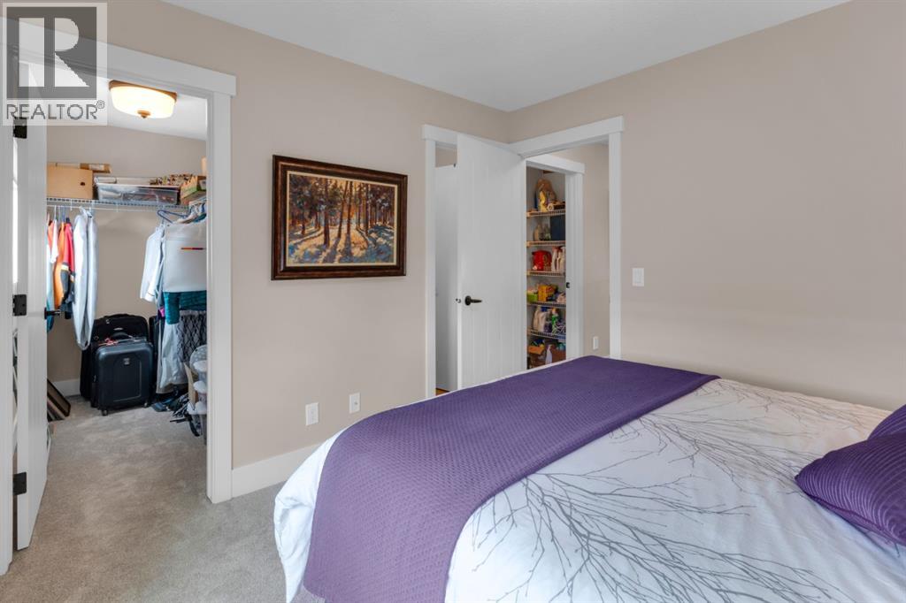 Single Family House for Sale in  Quarry Park Boulevard SE Douglasdale/Glen Calgary 