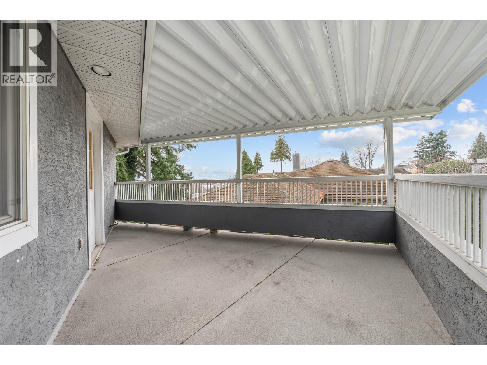 2312 MARINE DRIVE, New Westminster