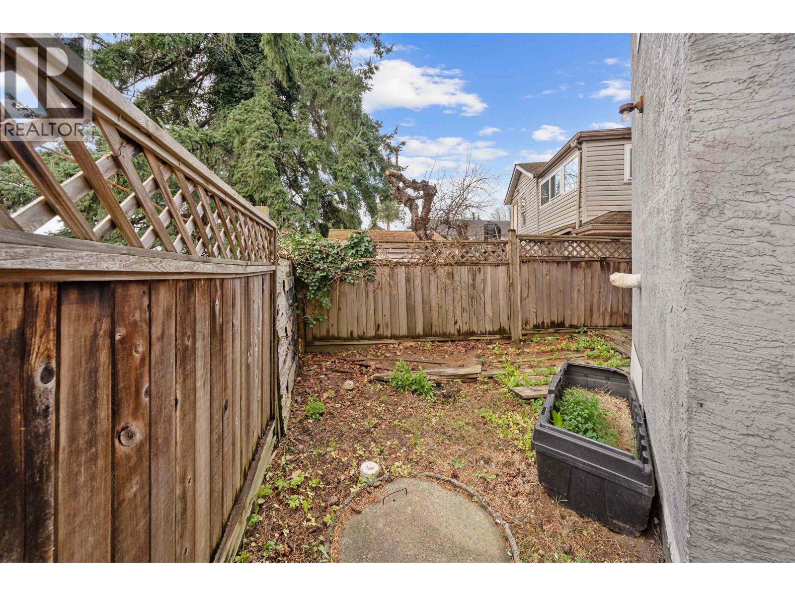 2312 MARINE DRIVE, New Westminster