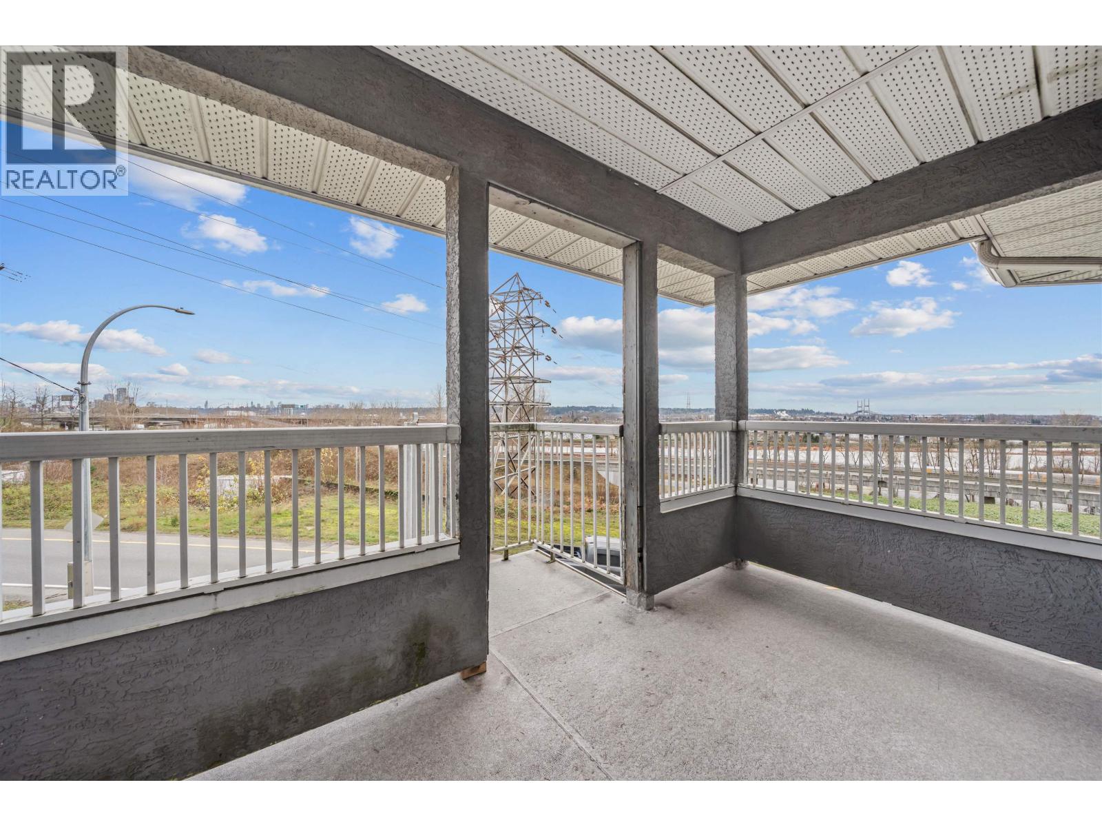 2312 MARINE DRIVE, New Westminster