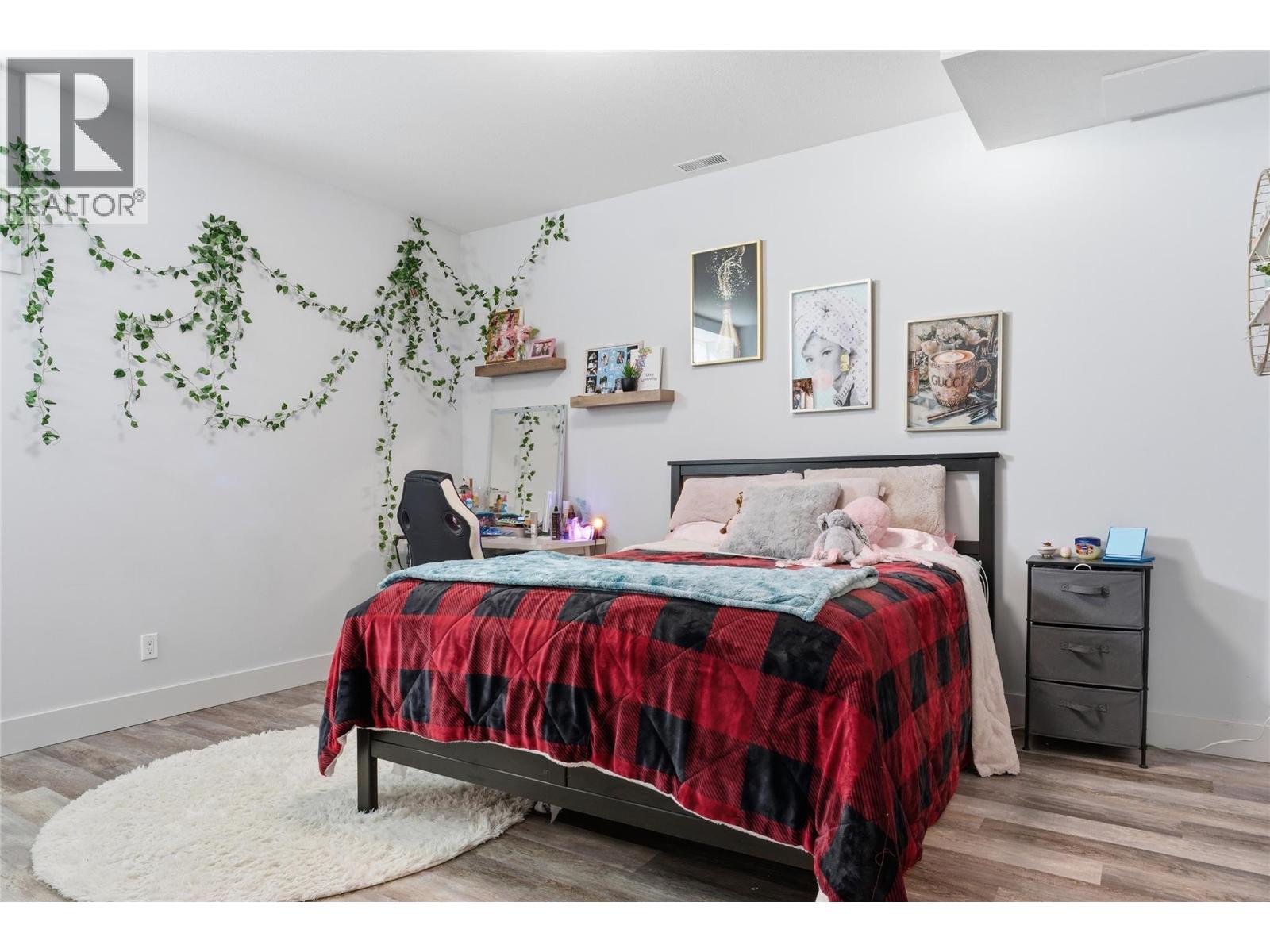 463 Golfview Place, Spallumcheen