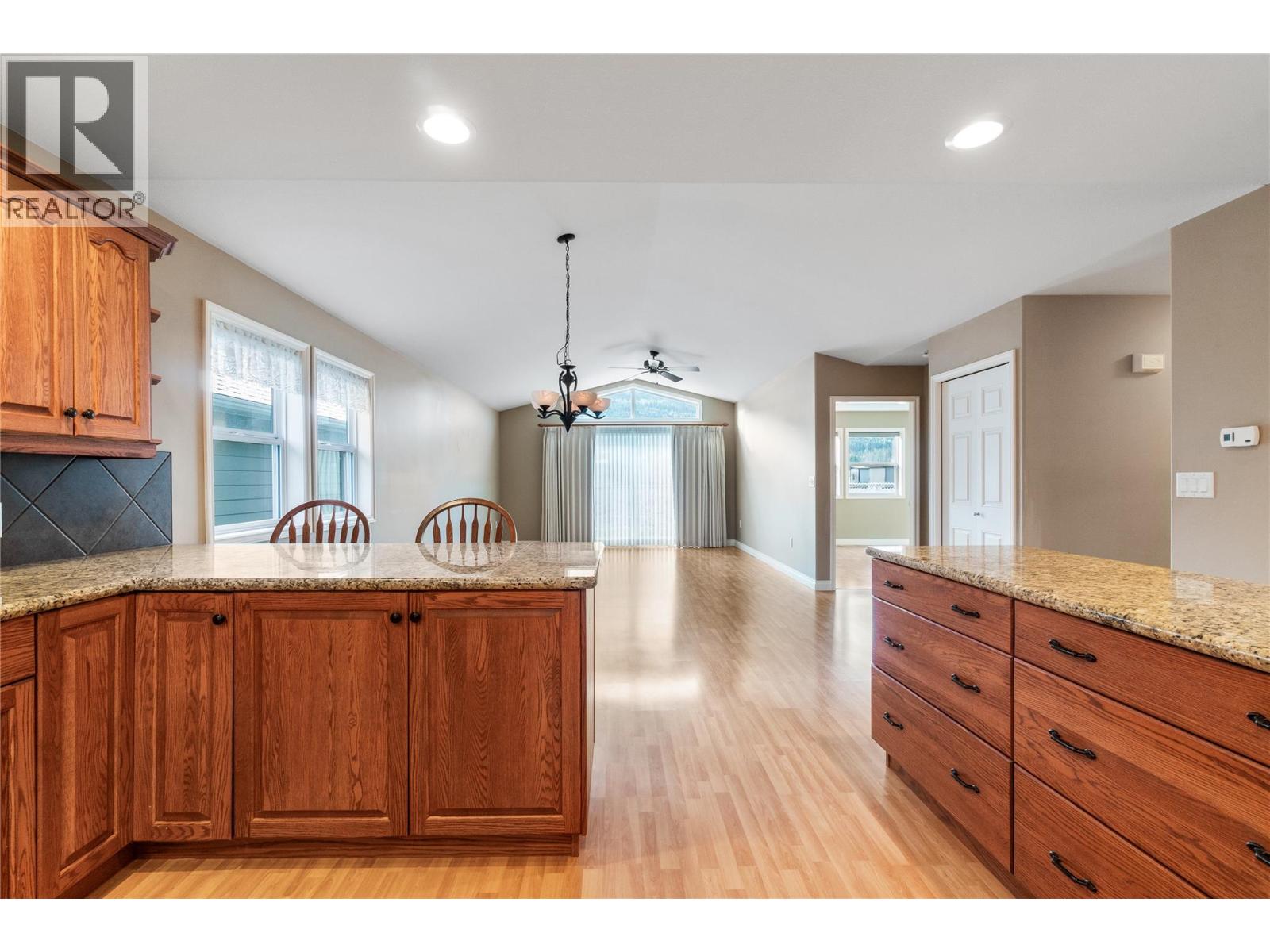 1231 10 Street SW Unit# 19, Salmon Arm