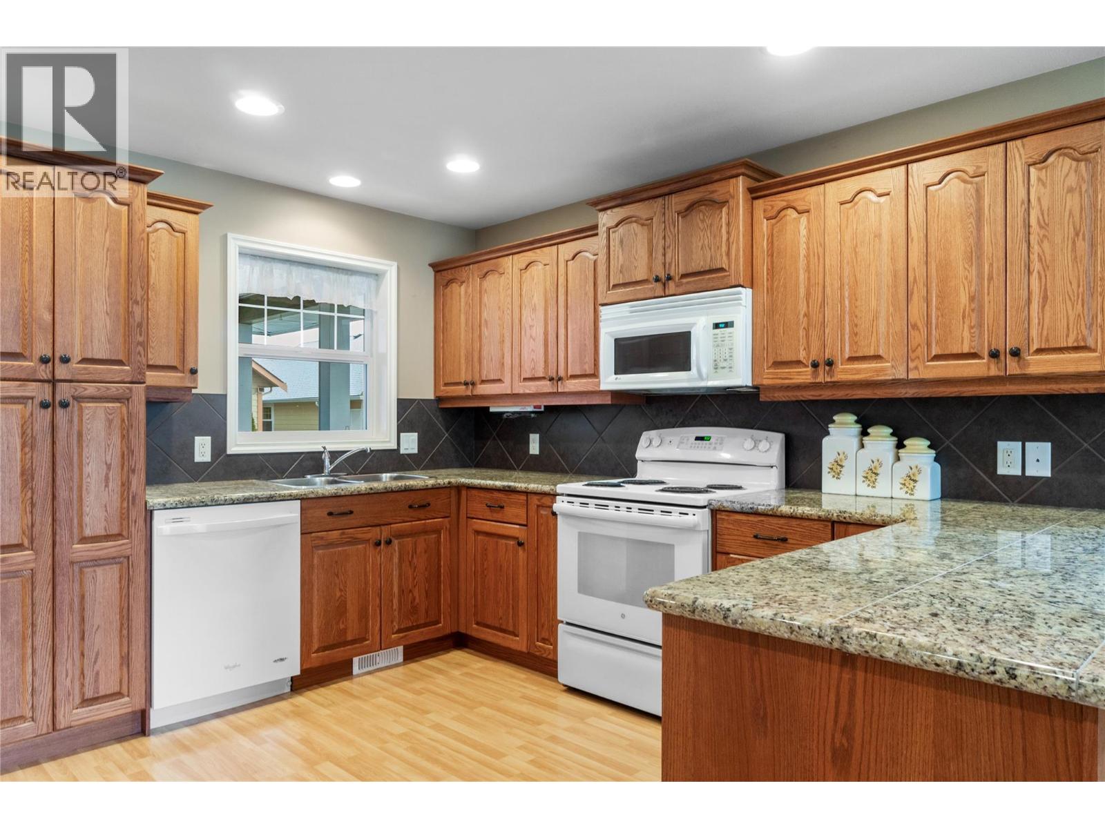 1231 10 Street SW Unit# 19, Salmon Arm