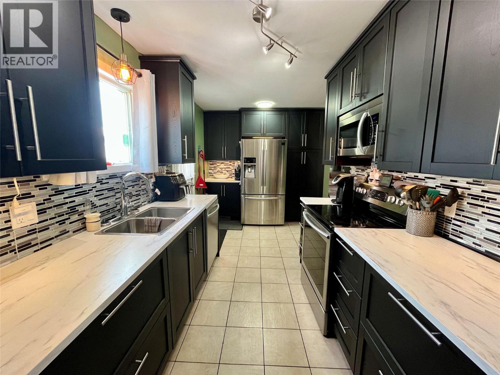 320 Willow Drive, Tumbler Ridge