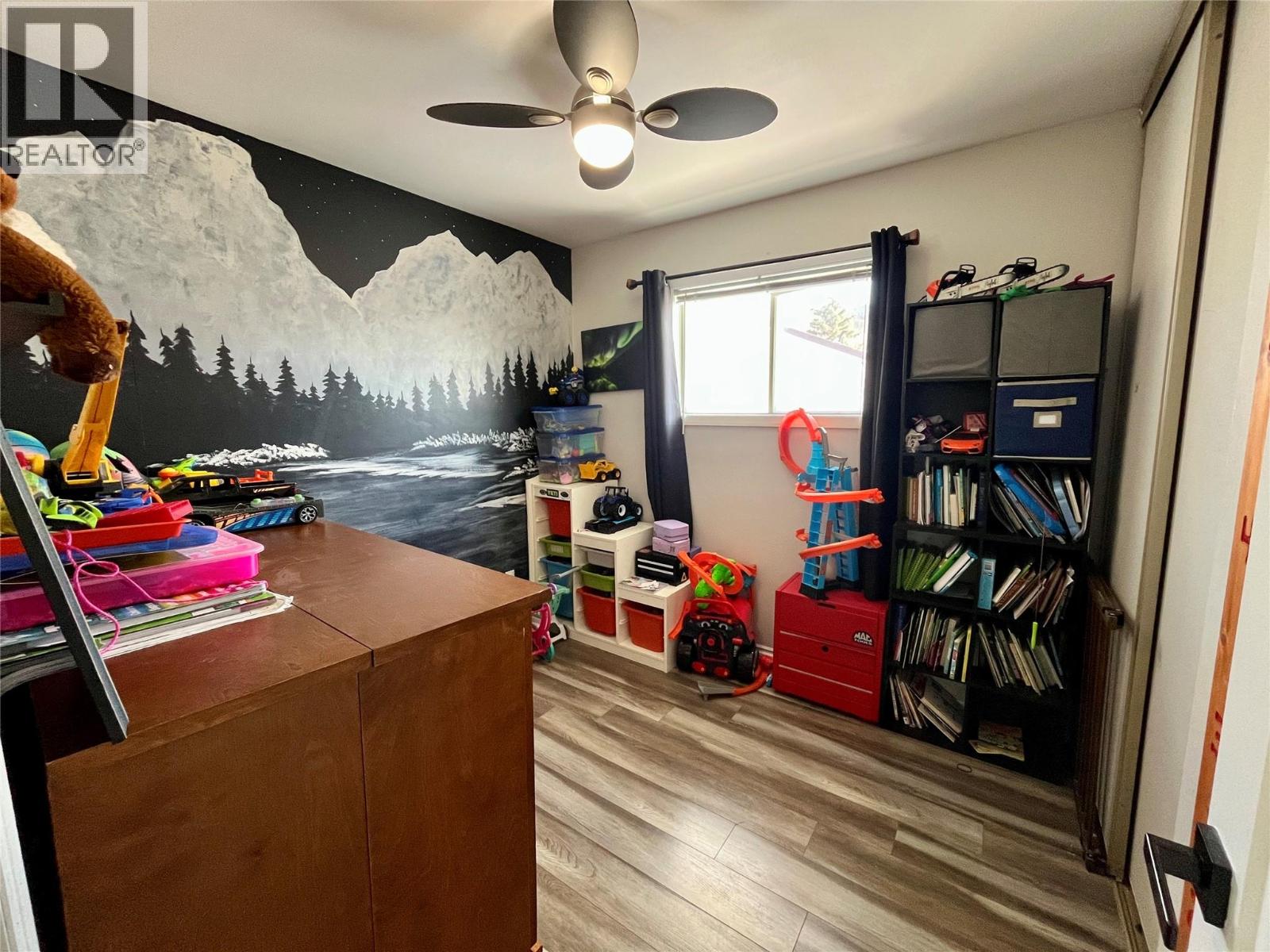 320 Willow Drive, Tumbler Ridge